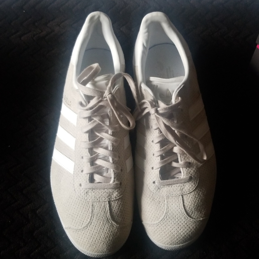 Adidas suede tennis shoes
